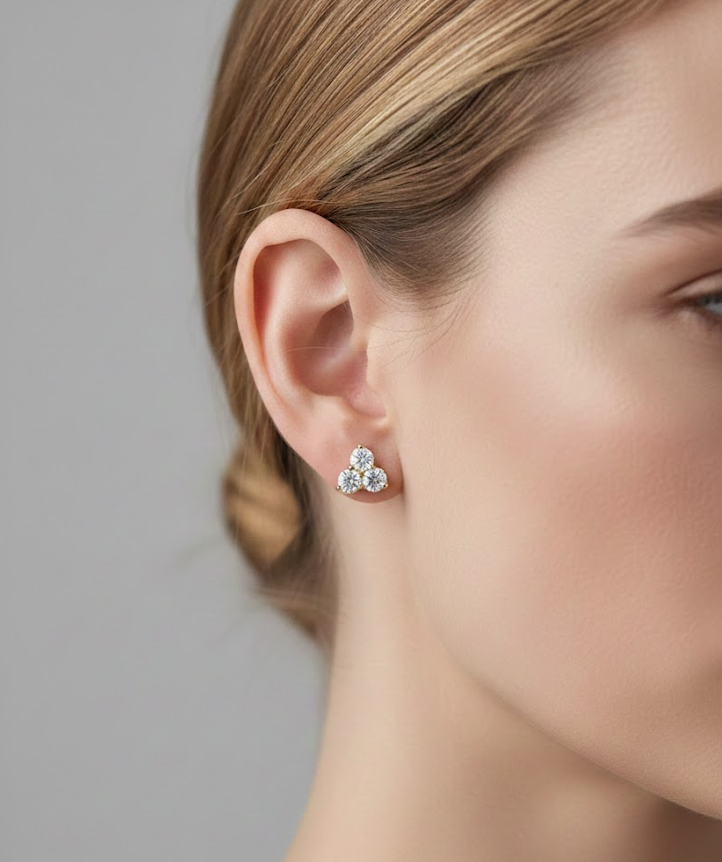 Prabangūs trikampiai 18 karatų aukso auskarai su 1.26 ct deimantais - Image 2