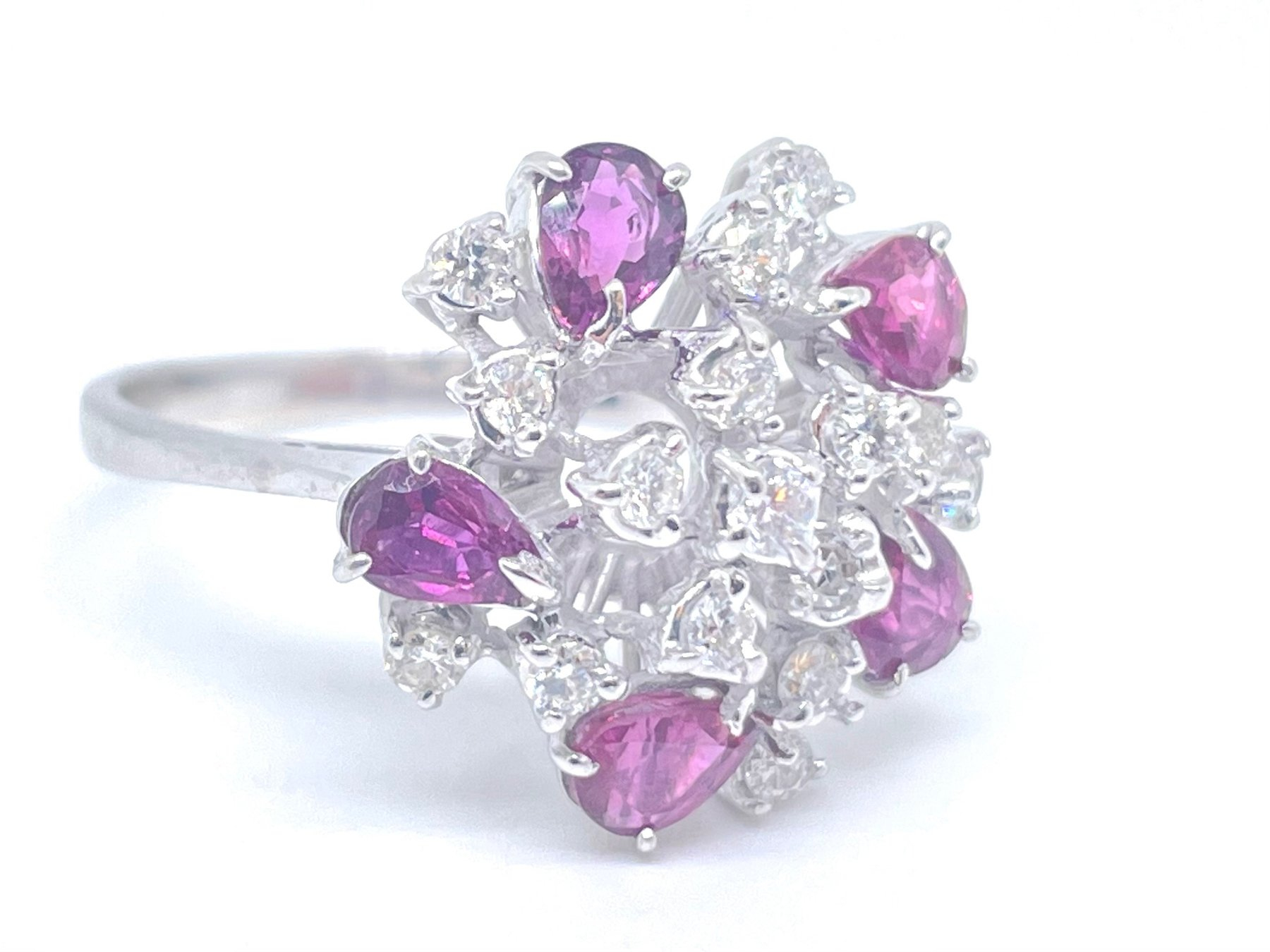 18 karatų baltojo aukso žiedas su 0,56 ct deimantais ir 1,00 ct natūraliais rubinais - Image 5