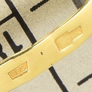 Prabangus 14 karatų geltono aukso žiedas, dekoruotas vienu 2.50 ct fantazinio šlifavimo ametistu ir šešiais briliantinio šlifavimo deimantais - Image 2