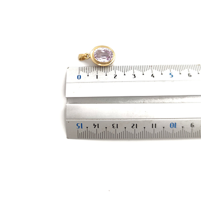 Elegantiškas 18 karatų geltonojo aukso pakabukas, puoštas 3.35 ct natūraliu turmalinu — Deimora papuošalai