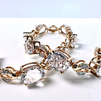 Prabangi 9 karatų (375 prabos) geltonojo aukso apyrankė su 0.40ct deimantais — Deimora papuošalai